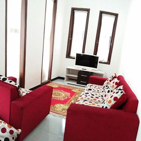 A Pousada Omah Etan Batu Batu  Exterior foto
